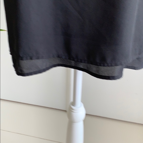 NWOT Silky flowy tank top - Picture 4 of 5